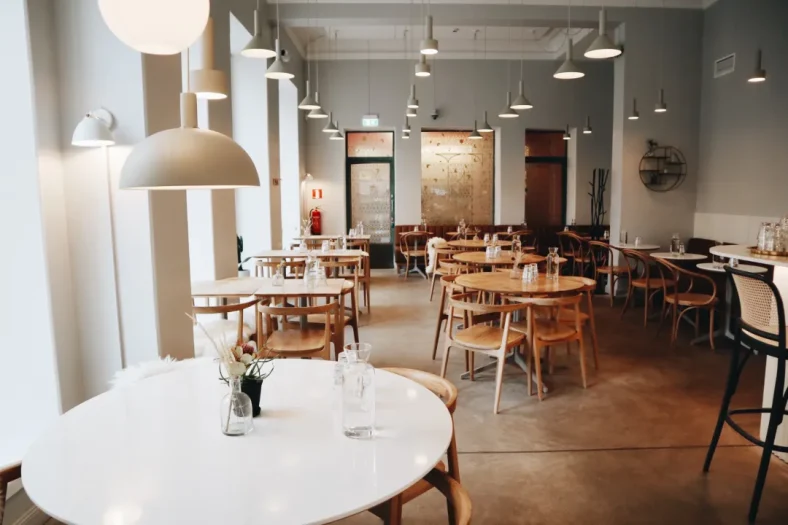 Keunggulan Cafe Fontana Dibandingkan Coffee Shop Lain di Sekitarnya